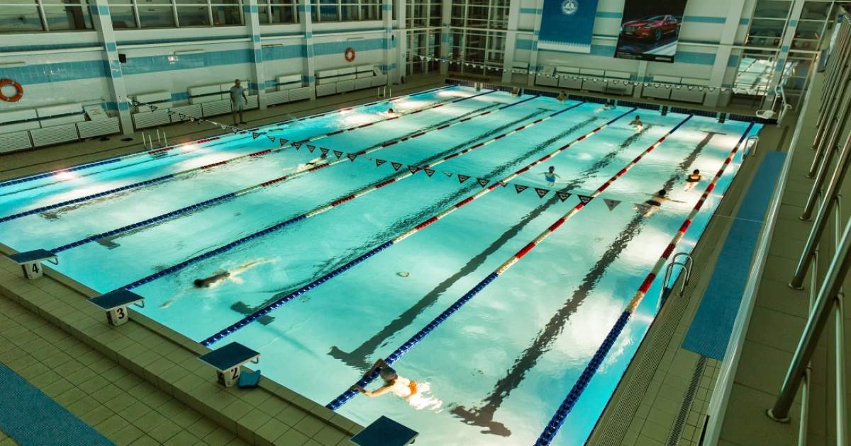 Low-income Berliners will soon have free access to public pools